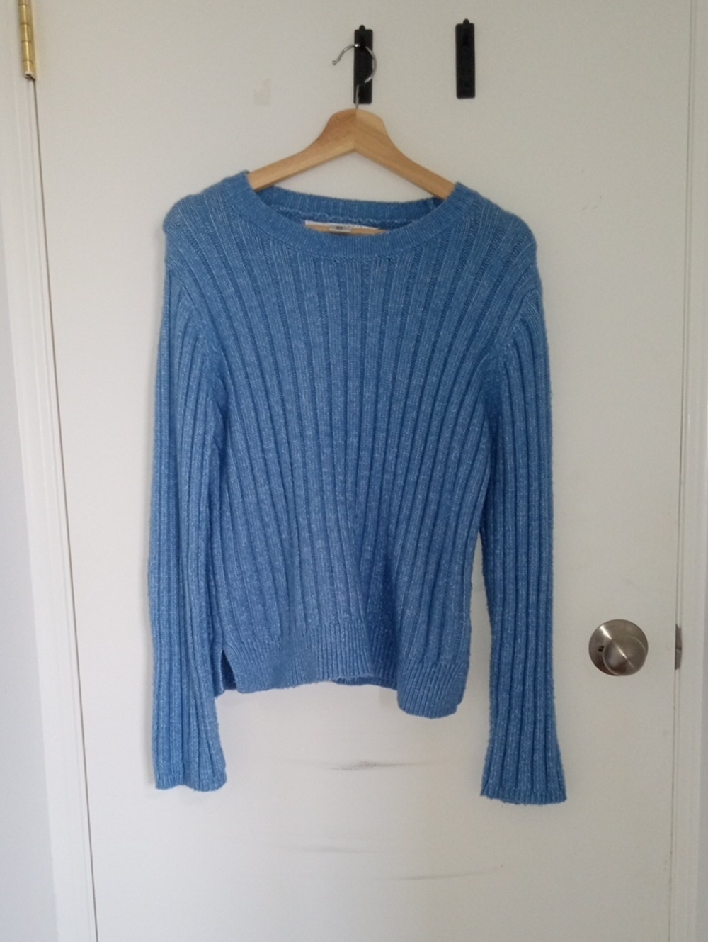 Max Studio Light Blue Ribbed Crewneck Sweater